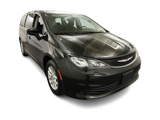 2017 Chrysler Pacifica Touring 26