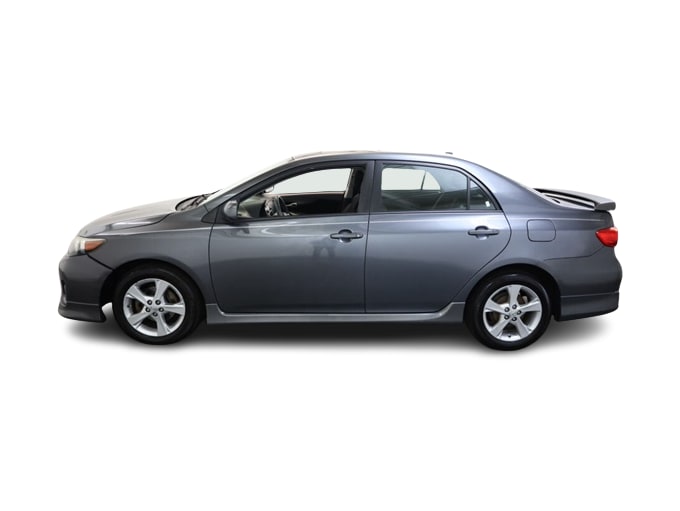 2011 Toyota Corolla S 3