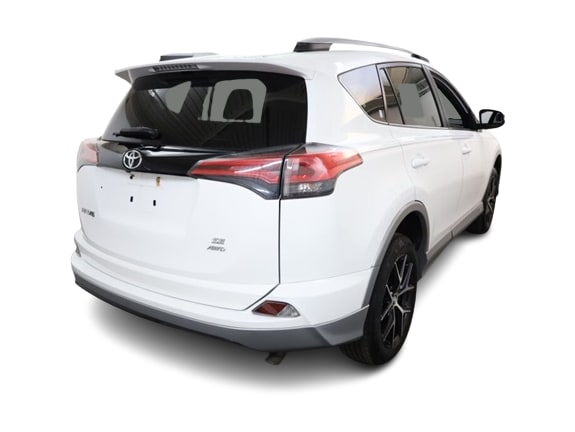 Thumbnail: 2018 Toyota RAV4 - 22