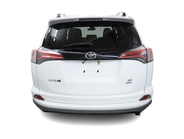 Thumbnail: 2018 Toyota RAV4 - 5