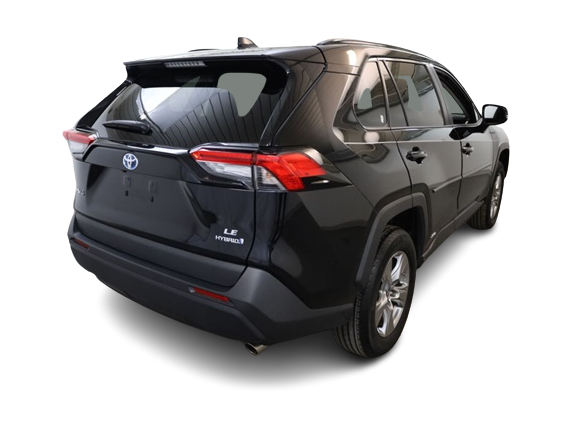 2022 Toyota RAV4 LE 22