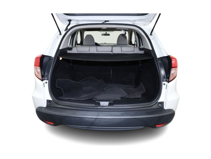 Thumbnail: 2016 Honda HR-V - 18