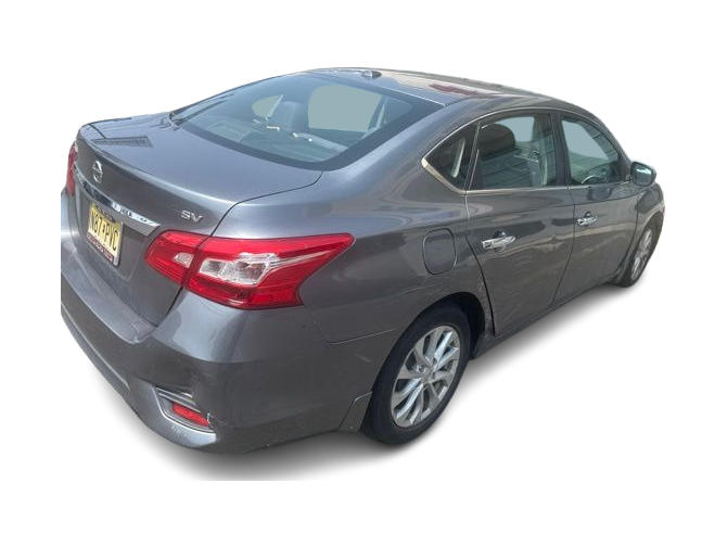 Thumbnail: 2018 Nissan Sentra - 11