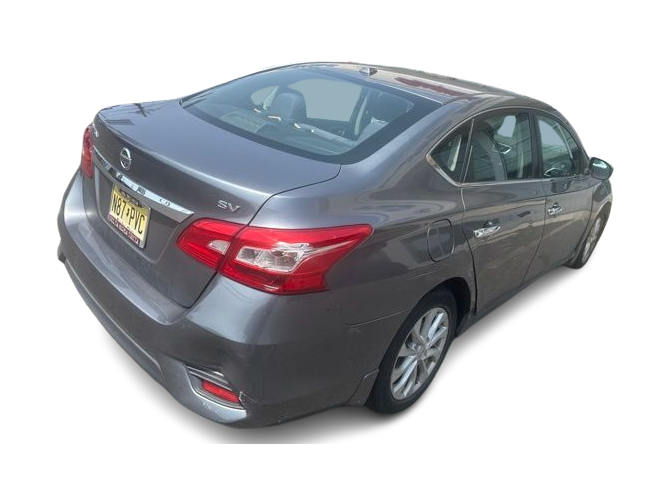 Thumbnail: 2018 Nissan Sentra - 10
