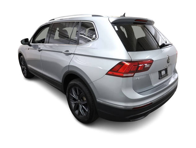 Thumbnail: 2022 Volkswagen Tiguan - 4