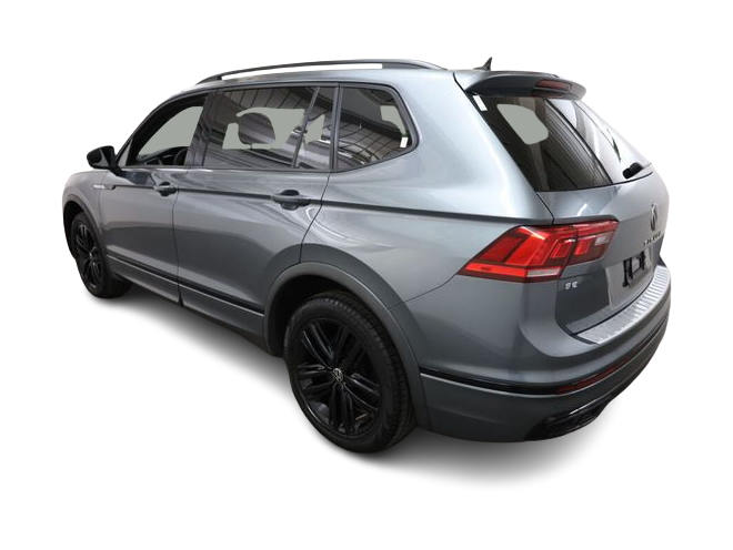 Thumbnail: 2022 Volkswagen Tiguan - 4