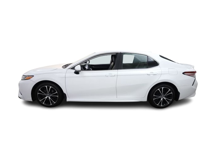 Thumbnail: 2019 Toyota Camry - 3
