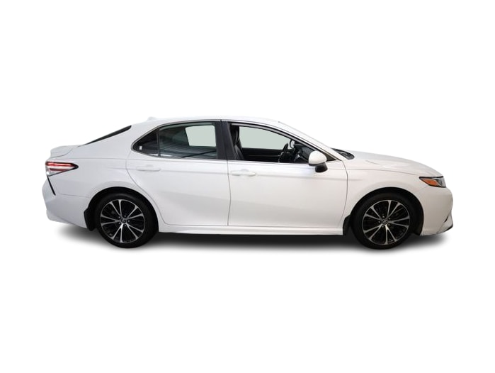 Thumbnail: 2019 Toyota Camry - 24