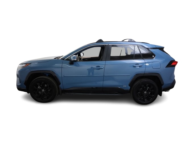 2023 Toyota RAV4 SE 3