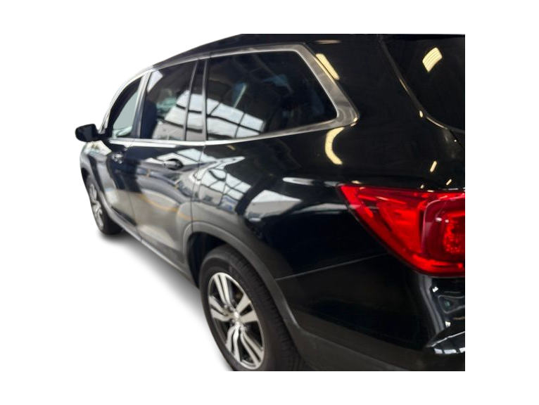 Thumbnail: 2017 Honda Pilot - 2