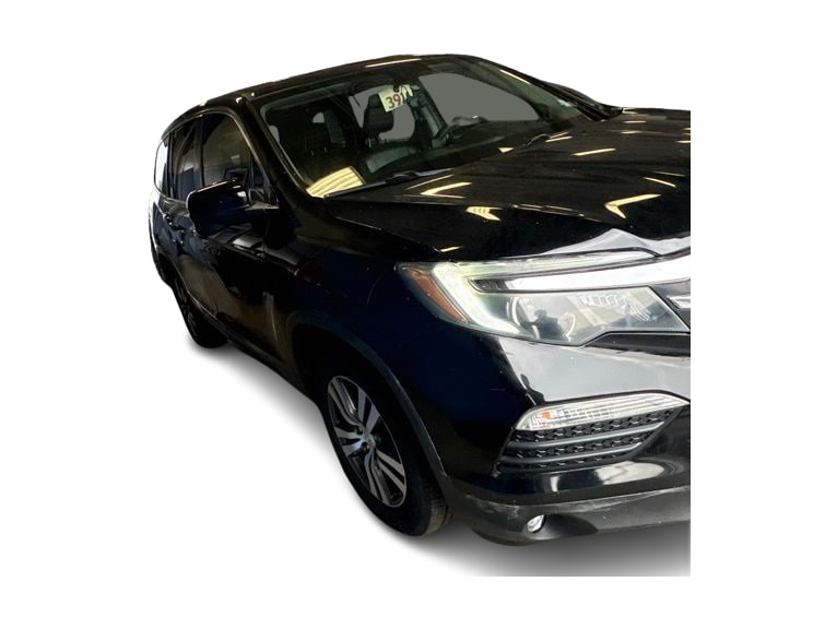 Thumbnail: 2017 Honda Pilot - 18