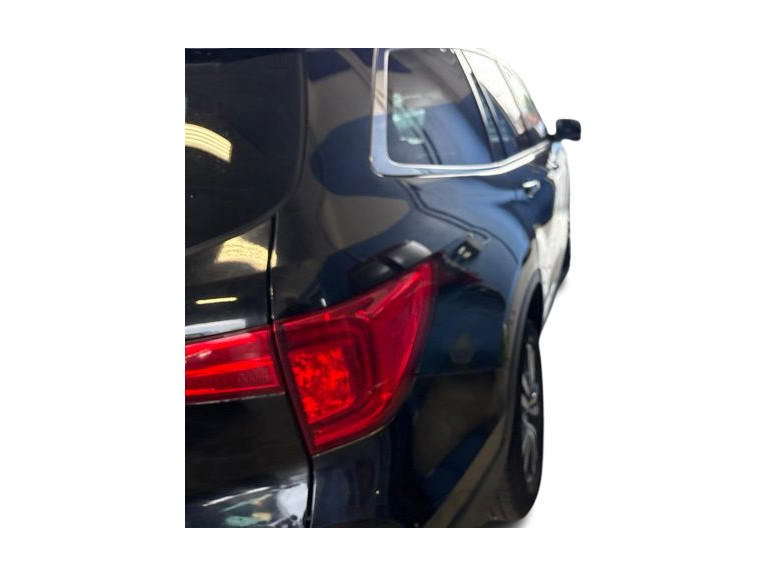 Thumbnail: 2017 Honda Pilot - 12