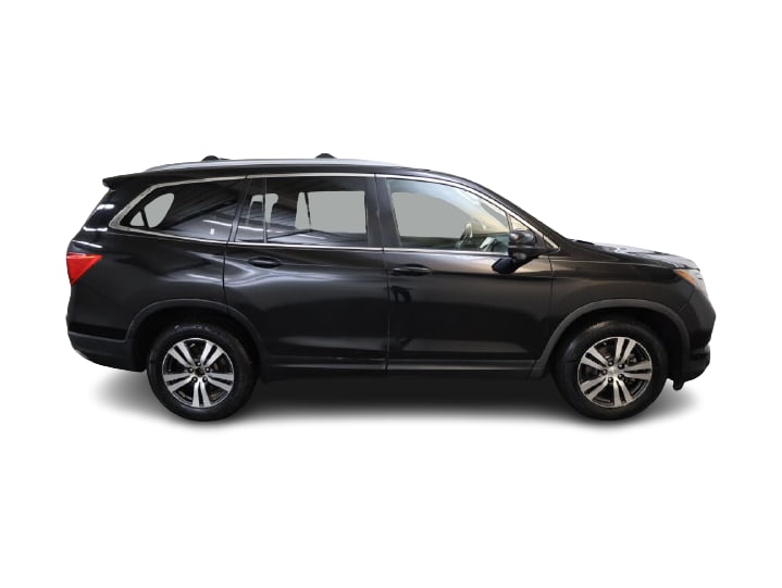 Thumbnail: 2017 Honda Pilot - 24