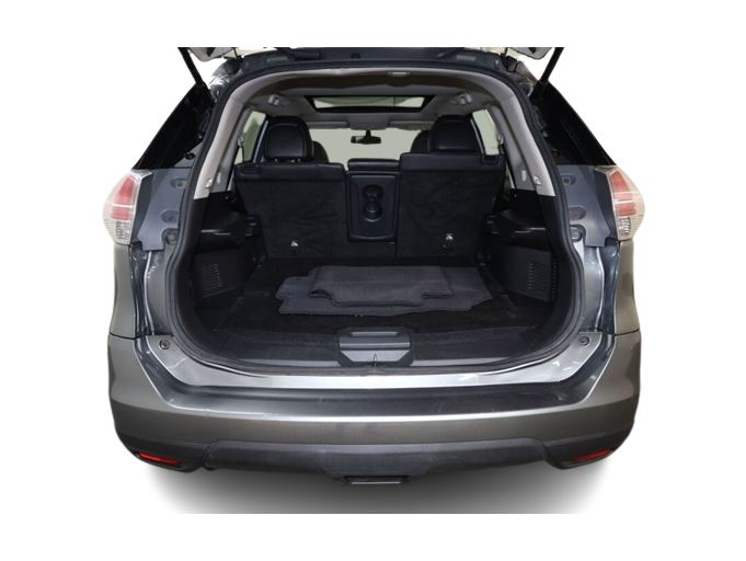2016 Nissan Rogue SL 18