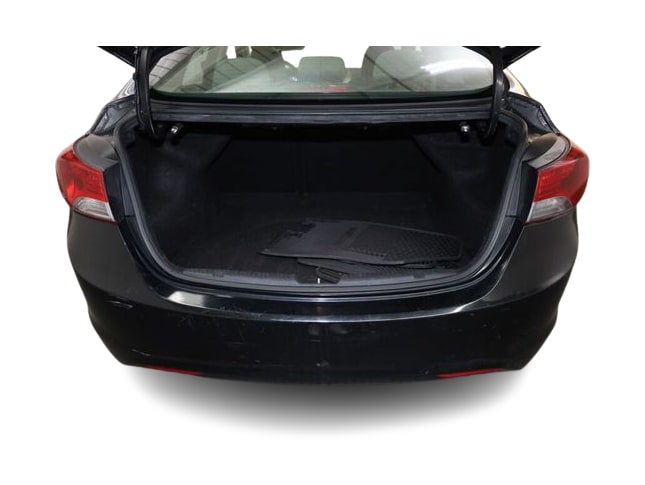 Thumbnail: 2011 Hyundai Elantra - 18