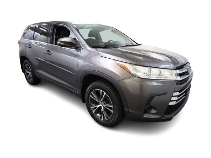 Thumbnail: 2017 Toyota Highlander - 25
