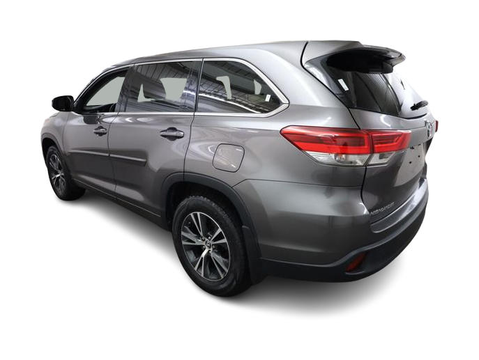 Thumbnail: 2017 Toyota Highlander - 4