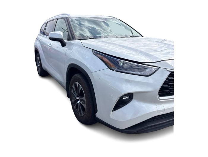 Thumbnail: 2021 Toyota Highlander - 24