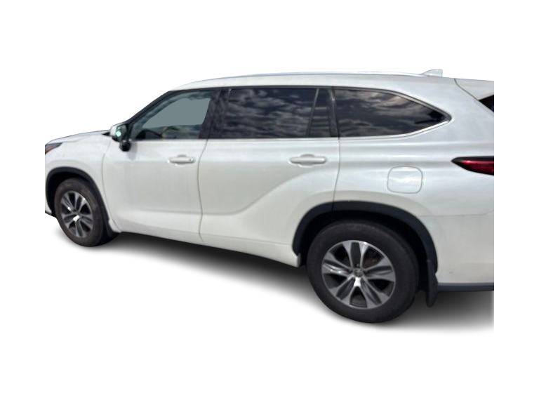 Thumbnail: 2021 Toyota Highlander - 2