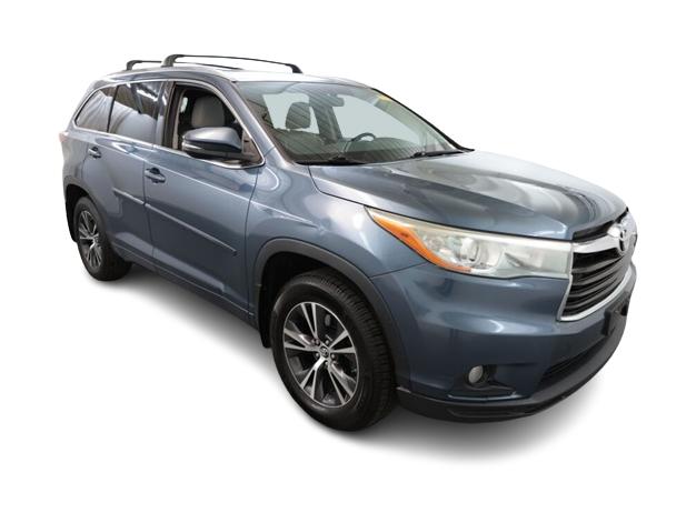 2016 Toyota Highlander XLE 25