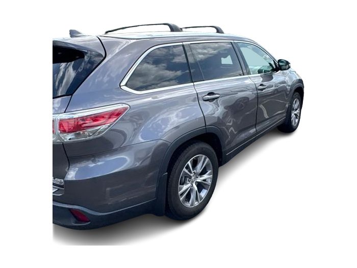 Thumbnail: 2015 Toyota Highlander - 18