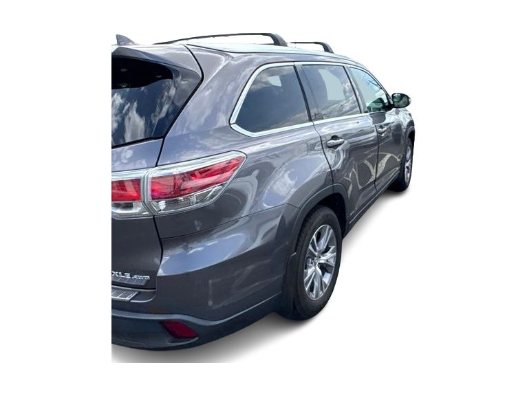 Thumbnail: 2015 Toyota Highlander - 17