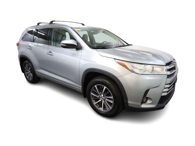 Thumbnail: 2018 Toyota Highlander - 25