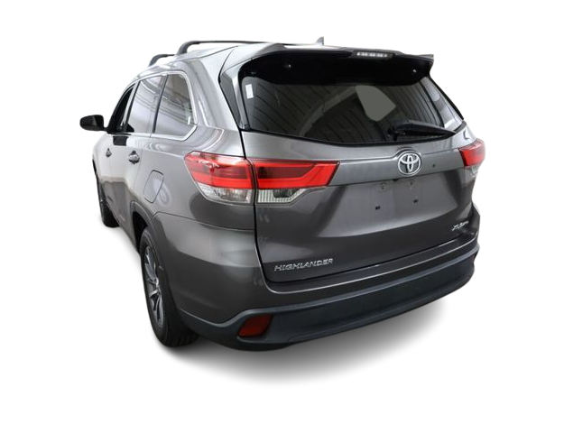 Thumbnail: 2017 Toyota Highlander - 21