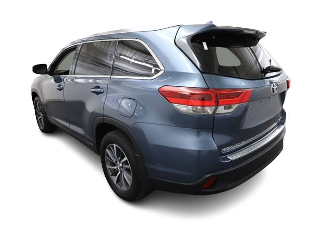 Thumbnail: 2018 Toyota Highlander - 4