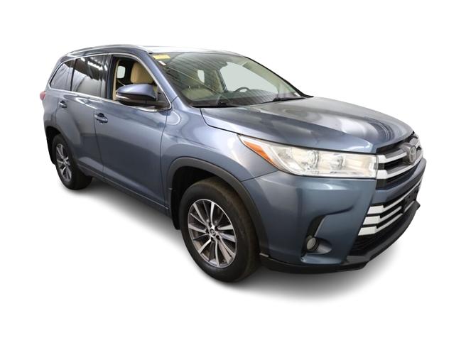 Thumbnail: 2018 Toyota Highlander - 25