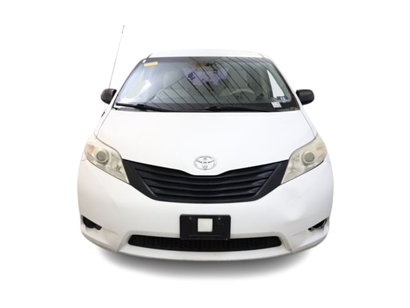 Thumbnail: 2011 Toyota Sienna - 6