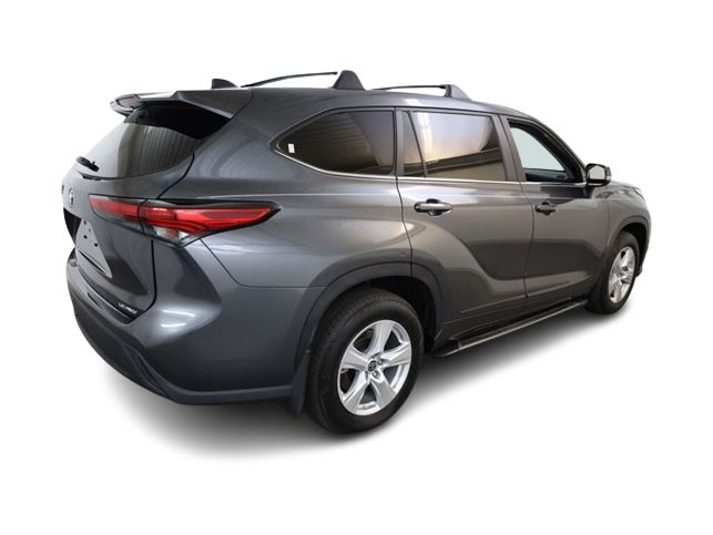 Thumbnail: 2023 Toyota Highlander - 22