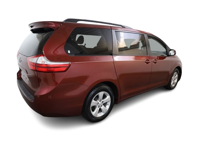 Thumbnail: 2015 Toyota Sienna - 23