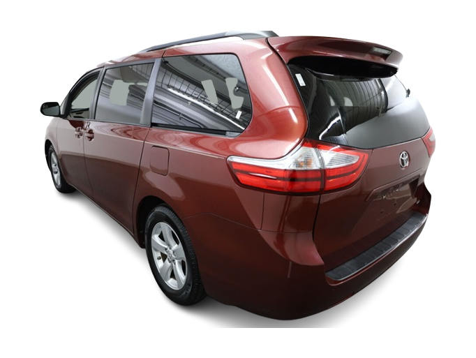 Thumbnail: 2015 Toyota Sienna - 4