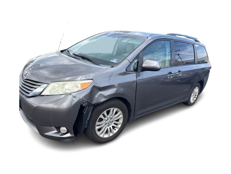 Thumbnail: 2011 Toyota Sienna - 7