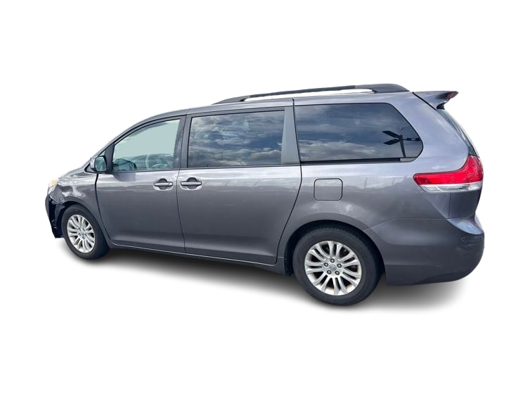 Thumbnail: 2011 Toyota Sienna - 2