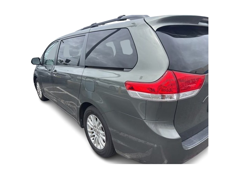 Thumbnail: 2012 Toyota Sienna - 3