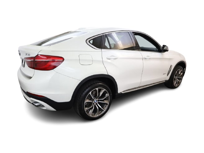Thumbnail: 2016 BMW X6 - 23