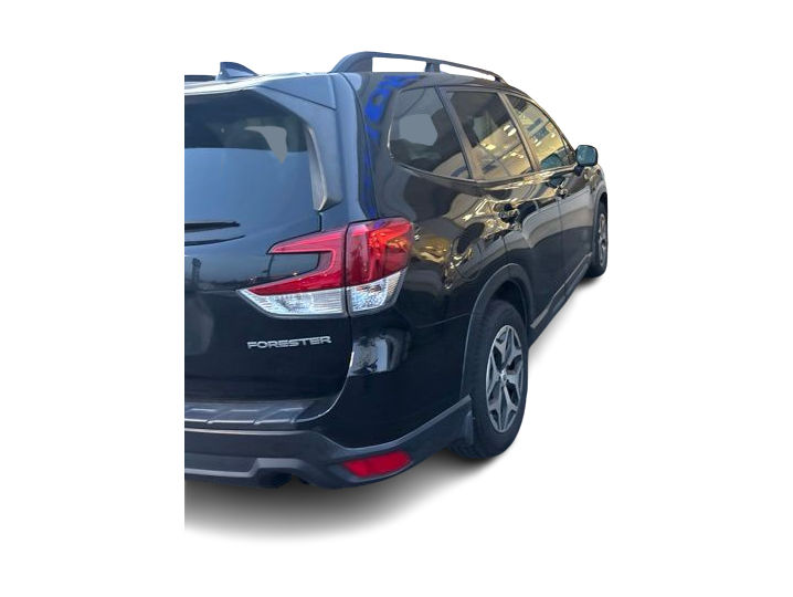 Thumbnail: 2021 Subaru Forester - 16