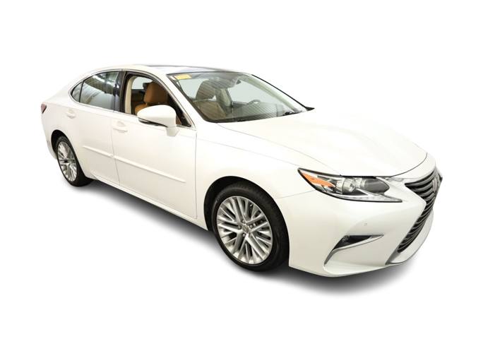 2016 Lexus ES 350 24