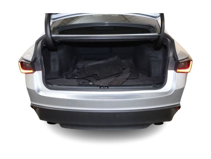 Thumbnail: 2023 Lexus IS - 17