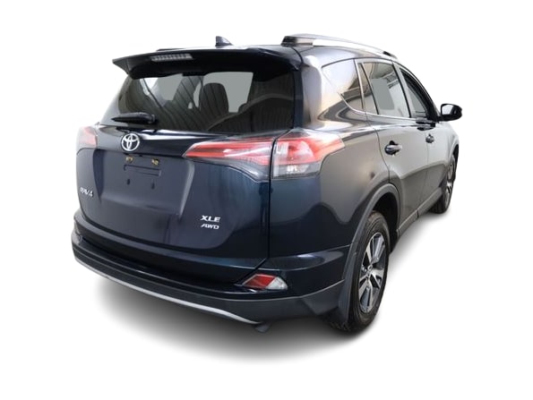 Thumbnail: 2018 Toyota RAV4 - 22
