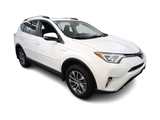 Thumbnail: 2017 Toyota RAV4 - 25