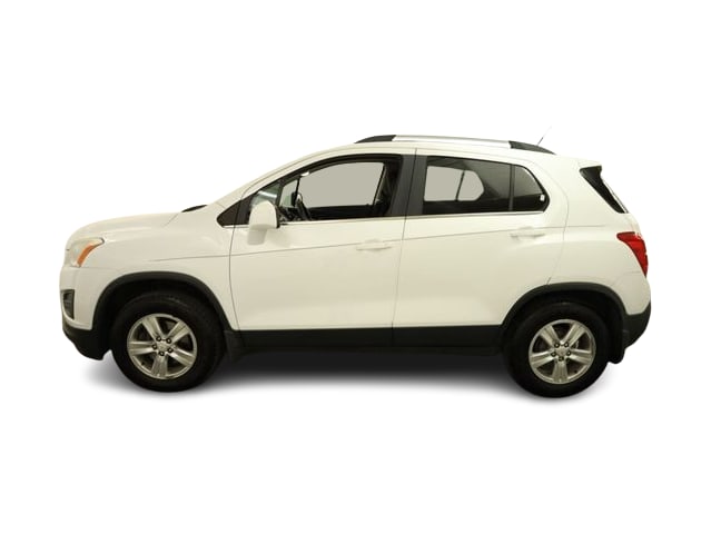Thumbnail: 2015 Chevrolet Trax - 3