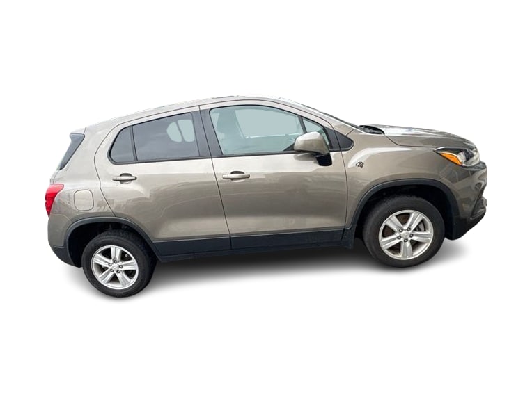 Thumbnail: 2022 Chevrolet Trax - 21