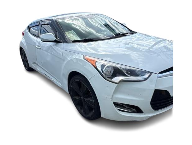Thumbnail: 2016 Hyundai Veloster - 16