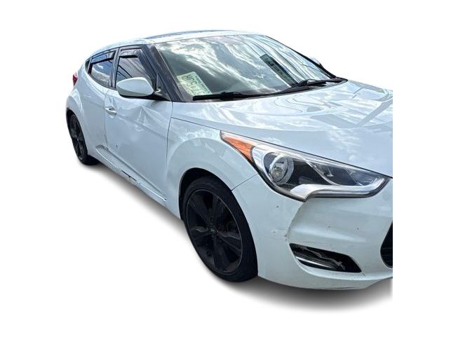 Thumbnail: 2016 Hyundai Veloster - 15