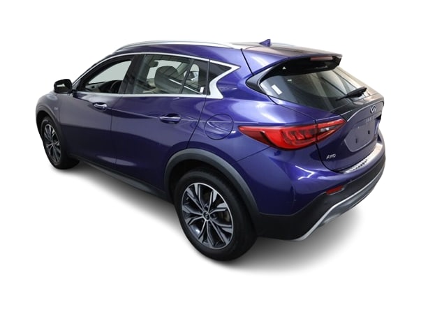 Thumbnail: 2018 INFINITI QX30 - 4