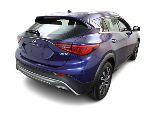 Thumbnail: 2018 INFINITI QX30 - 20