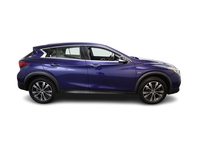 Thumbnail: 2018 INFINITI QX30 - 22